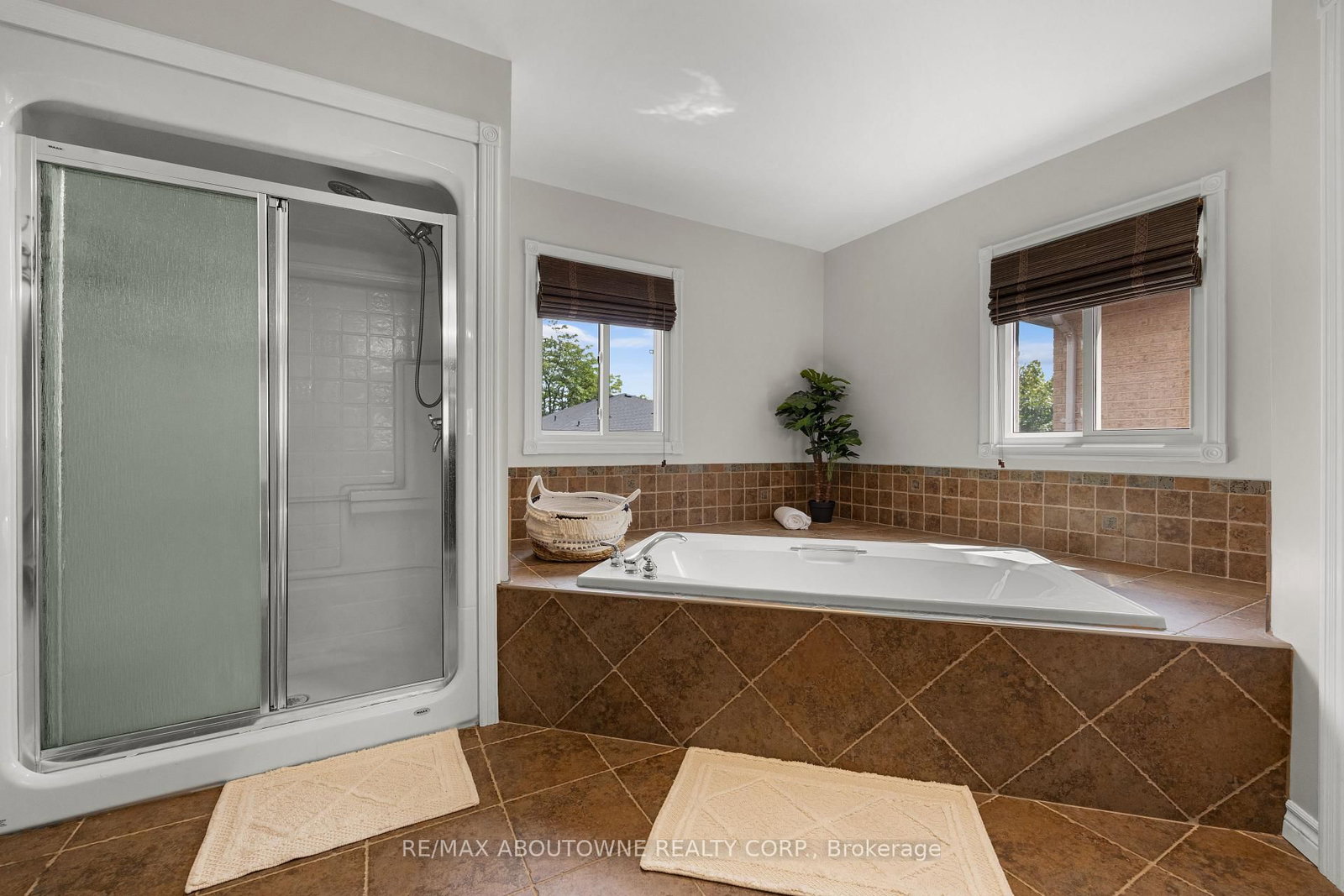 435 March Crescent • Oakville, ON photo 31