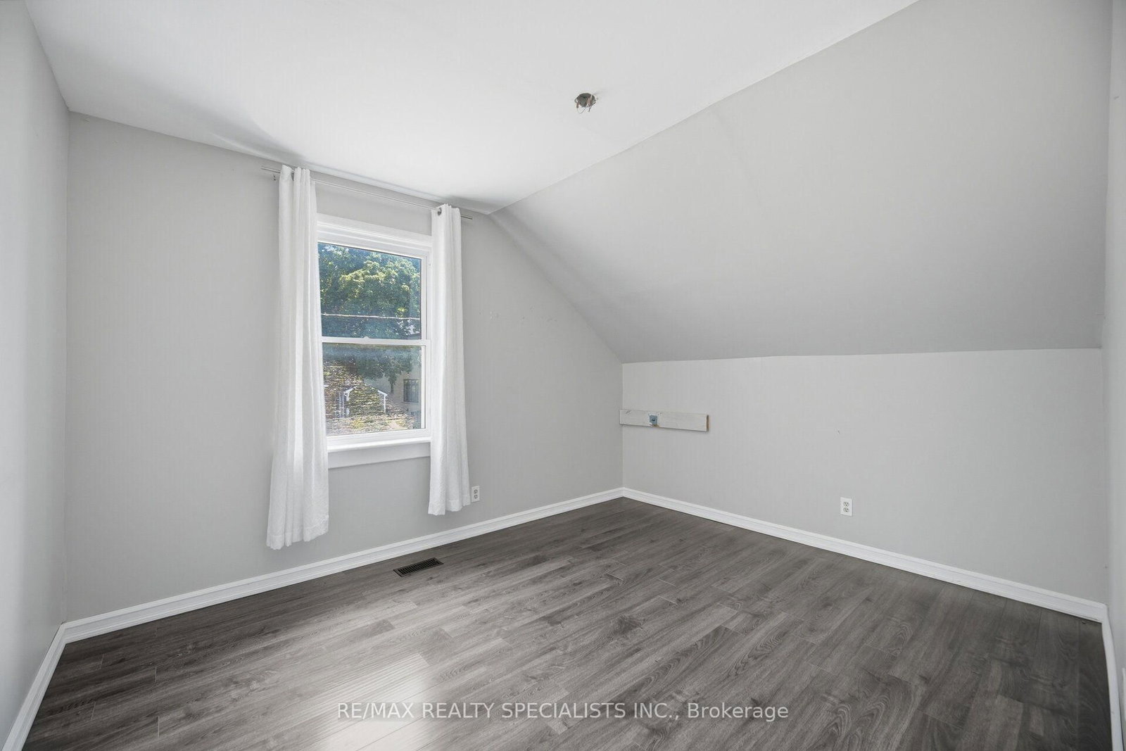 173 Victoria Street • Caledon, ON photo 37