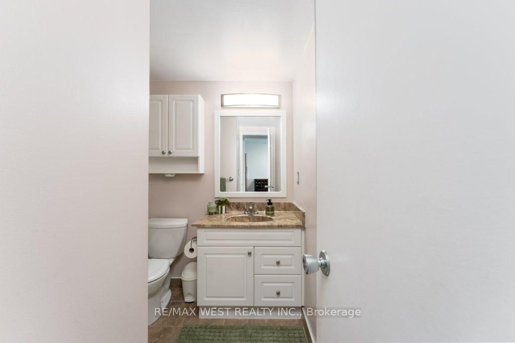 240 Scarlett Road • #807 • Toronto, ON photo 21