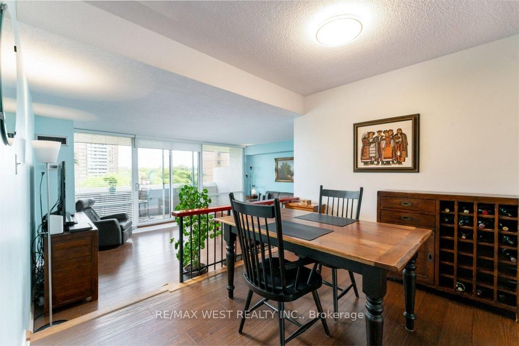 240 Scarlett Road • #807 • Toronto, ON photo 23