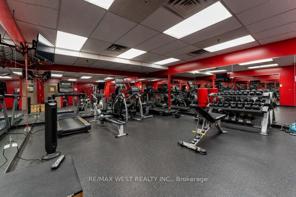 240 Scarlett Road • #807 • Toronto, ON photo 32