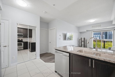 570 Lolita Mississauga,ON L5A 0A1 — Photo 11