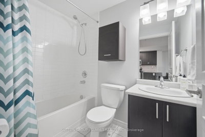 570 Lolita Mississauga,ON L5A 0A1 — Photo 19