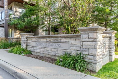 570 Lolita Gardens • #418 • Mississauga, ON photo 2