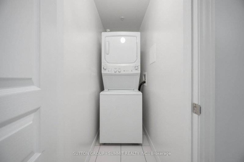 570 Lolita Mississauga,ON L5A 0A1 — Photo 21