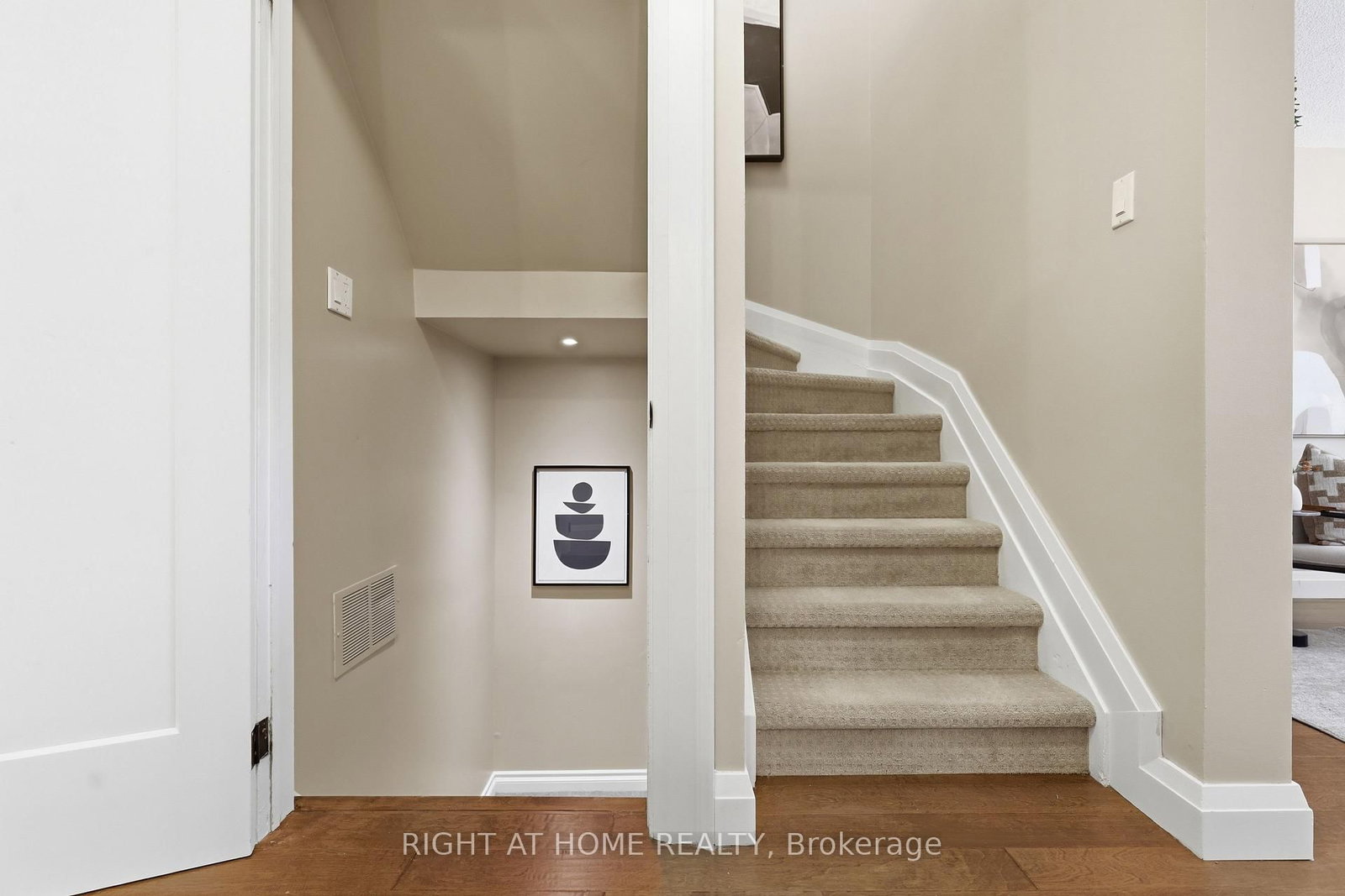 16 Kindle Court • Brampton, ON photo 14