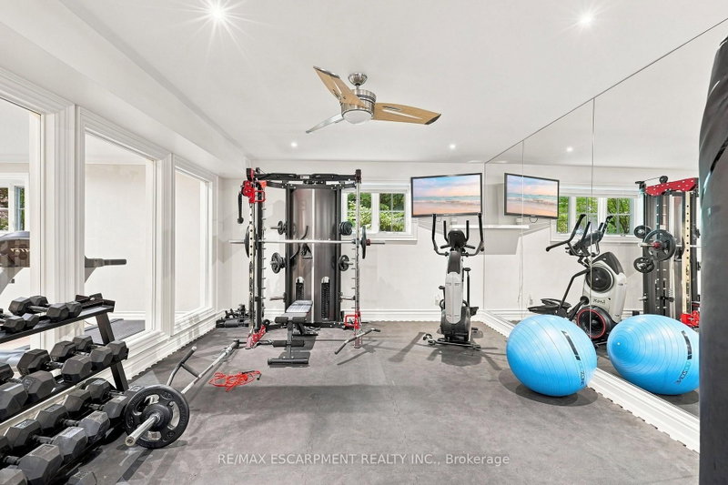 2025 Heartwood Mississauga,ON L5C 4P7 — Photo 42