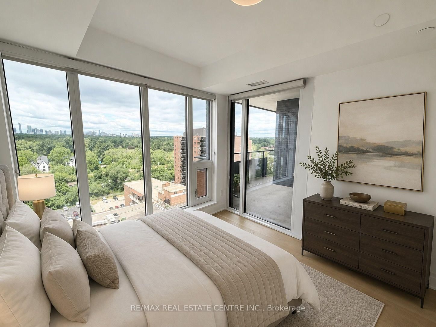 21 Park Street E • #1507 • Mississauga, ON photo 20