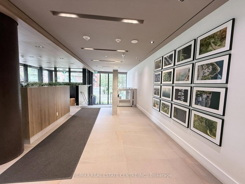 21 Park Mississauga,ON L5G 0C2 — Photo 6