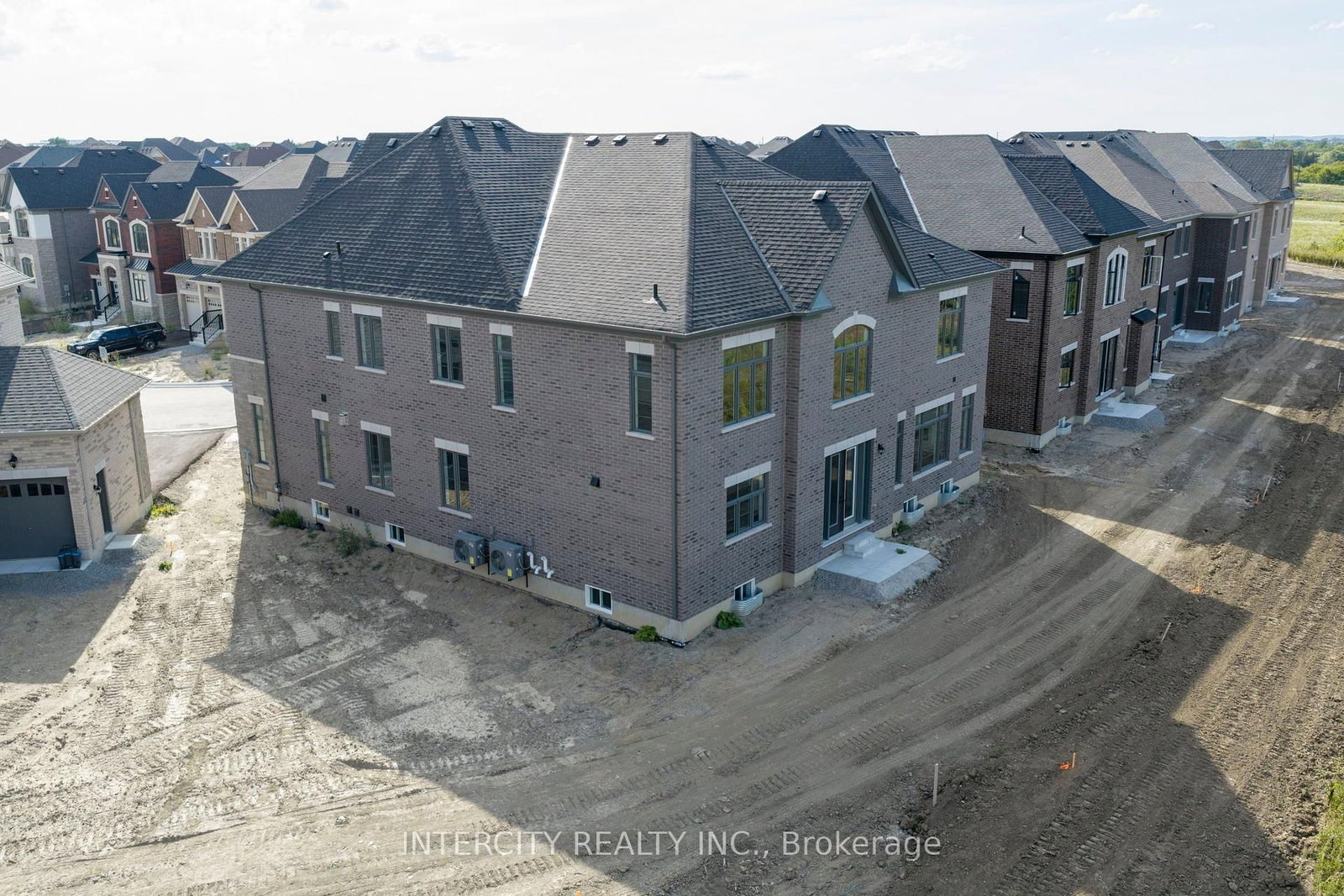 20 Gold Bottom Crescent • Brampton, ON photo 50
