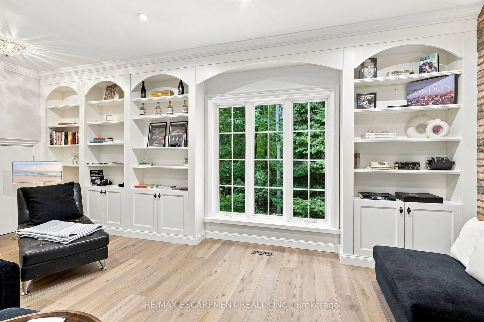 2025 & 2035 Heartwood Court • Mississauga, ON photo 21