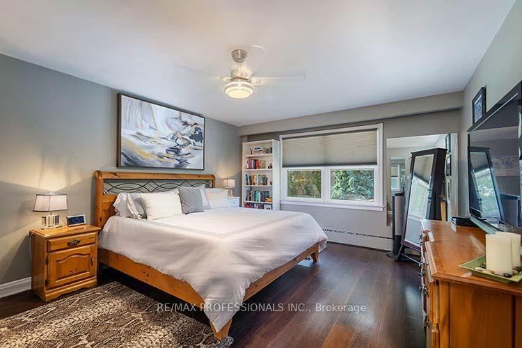 7 Treeline Court • Toronto, ON photo 20