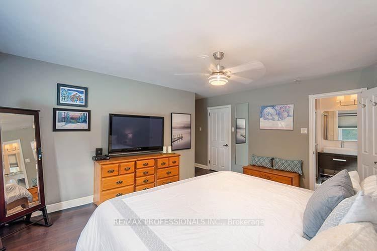7 Treeline Court • Toronto, ON photo 21