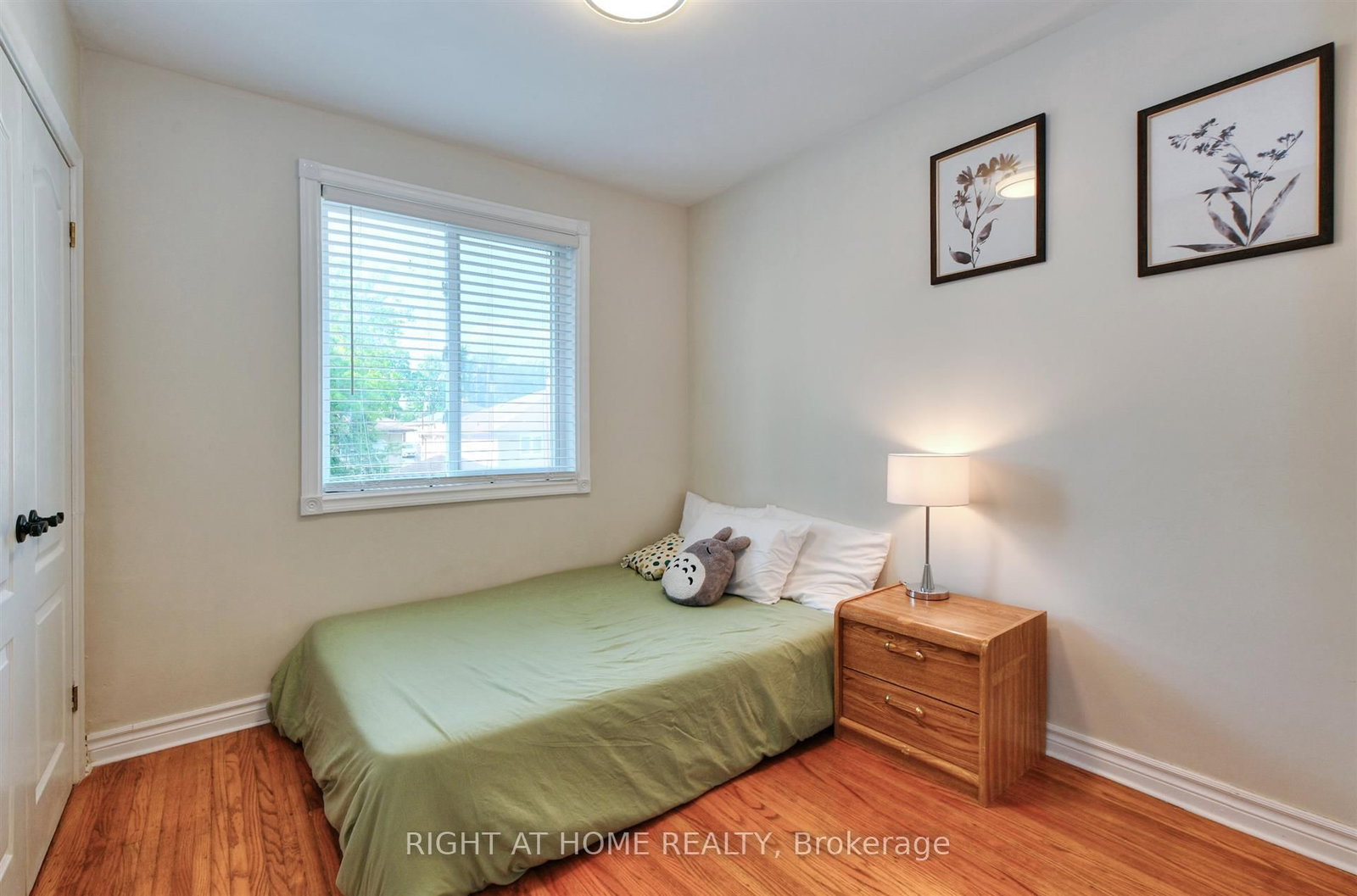 50 Chalkfarm Drive • Toronto, ON photo 17