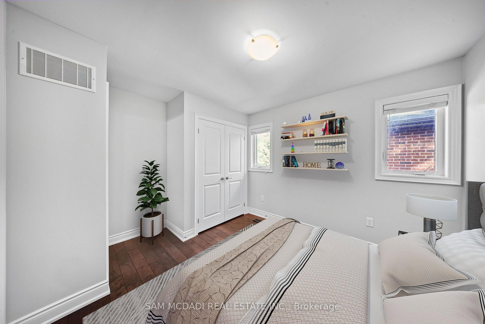 1238 Strathy Avenue • Mississauga, ON photo 27