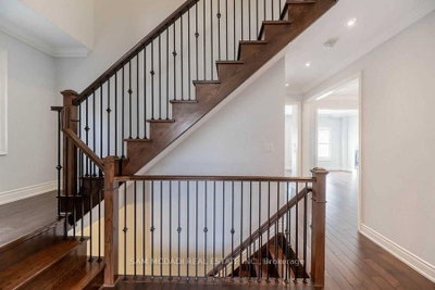 1238 Strathy Avenue • Mississauga, ON photo 5