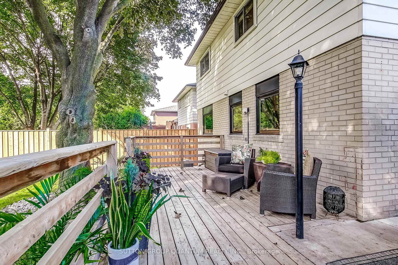 2011 Davebrook Road • Mississauga, ON photo 33
