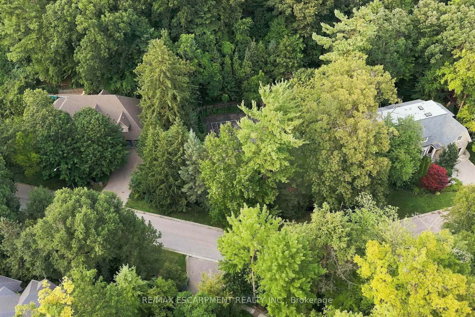 2035 Heartwood Court • Mississauga, ON photo 10