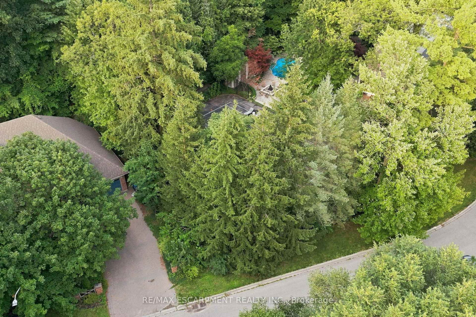 2035 Heartwood Court • Mississauga, ON photo 5