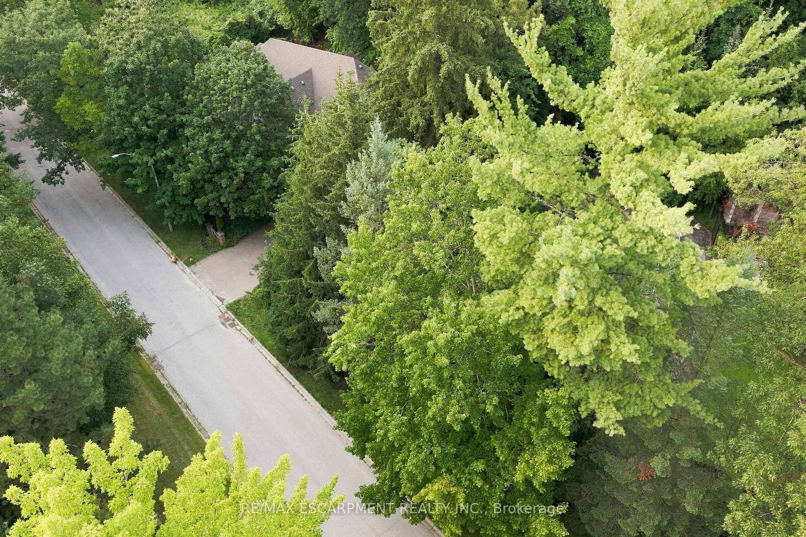 2035 Heartwood Court • Mississauga, ON photo 8