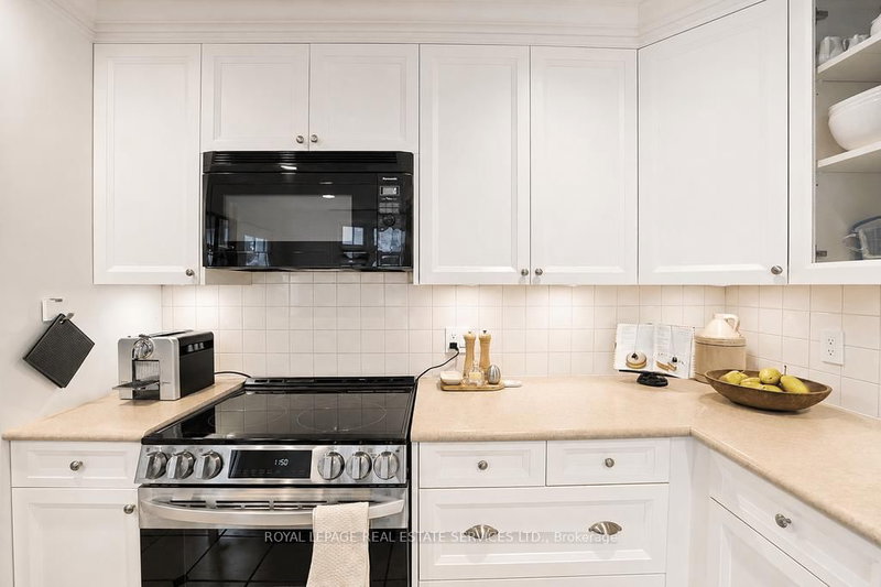 124 Chisholm Oakville,ON L6K 3J2 — Photo 18