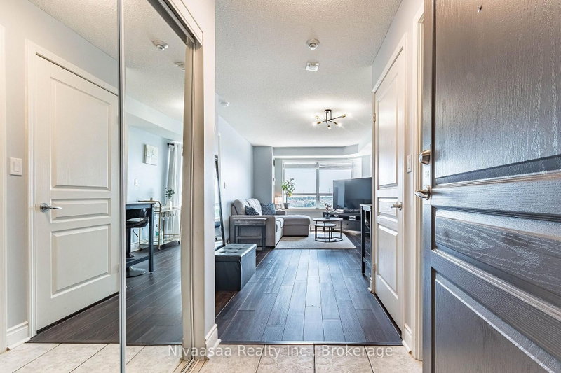 300 Ray Lawson Brampton,ON L6Y 5H5 — Photo 11