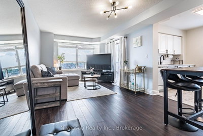 300 Ray Lawson Brampton,ON L6Y 5H5 — Photo 13