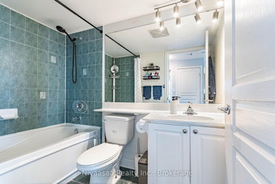 300 Ray Lawson Brampton,ON L6Y 5H5 — Photo 24