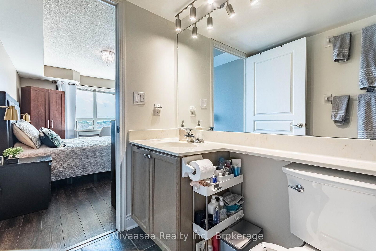 300 Ray Lawson Boulevard • #514 • Brampton, ON photo 29
