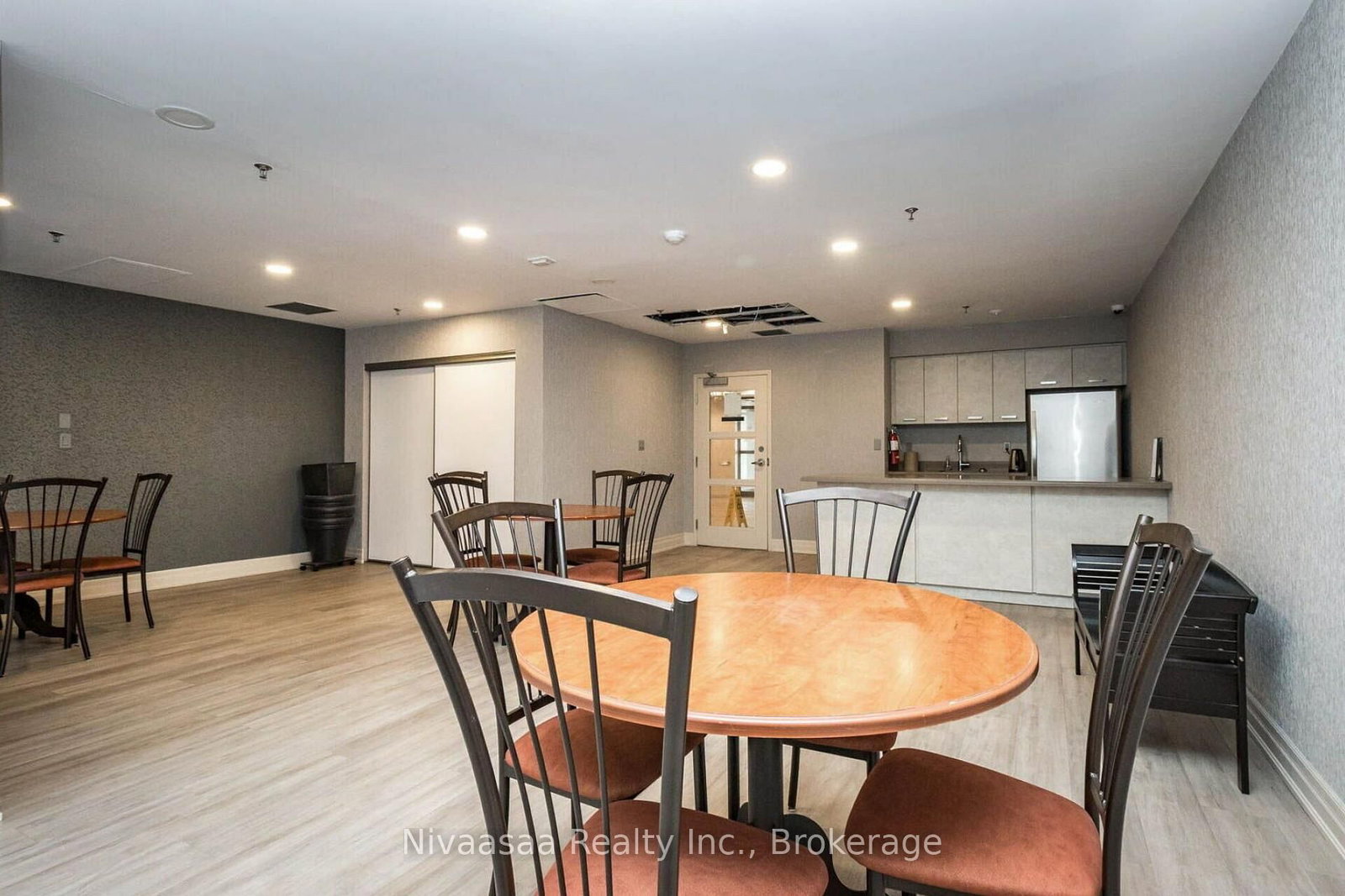 300 Ray Lawson Boulevard • #514 • Brampton, ON photo 38