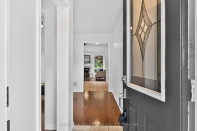 3071 Rotary Way E • Burlington, ON photo 3