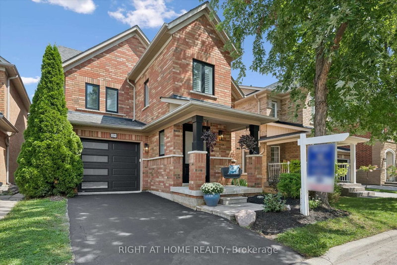 2294 Seton Crescent