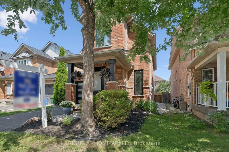 2294 Seton Crescent