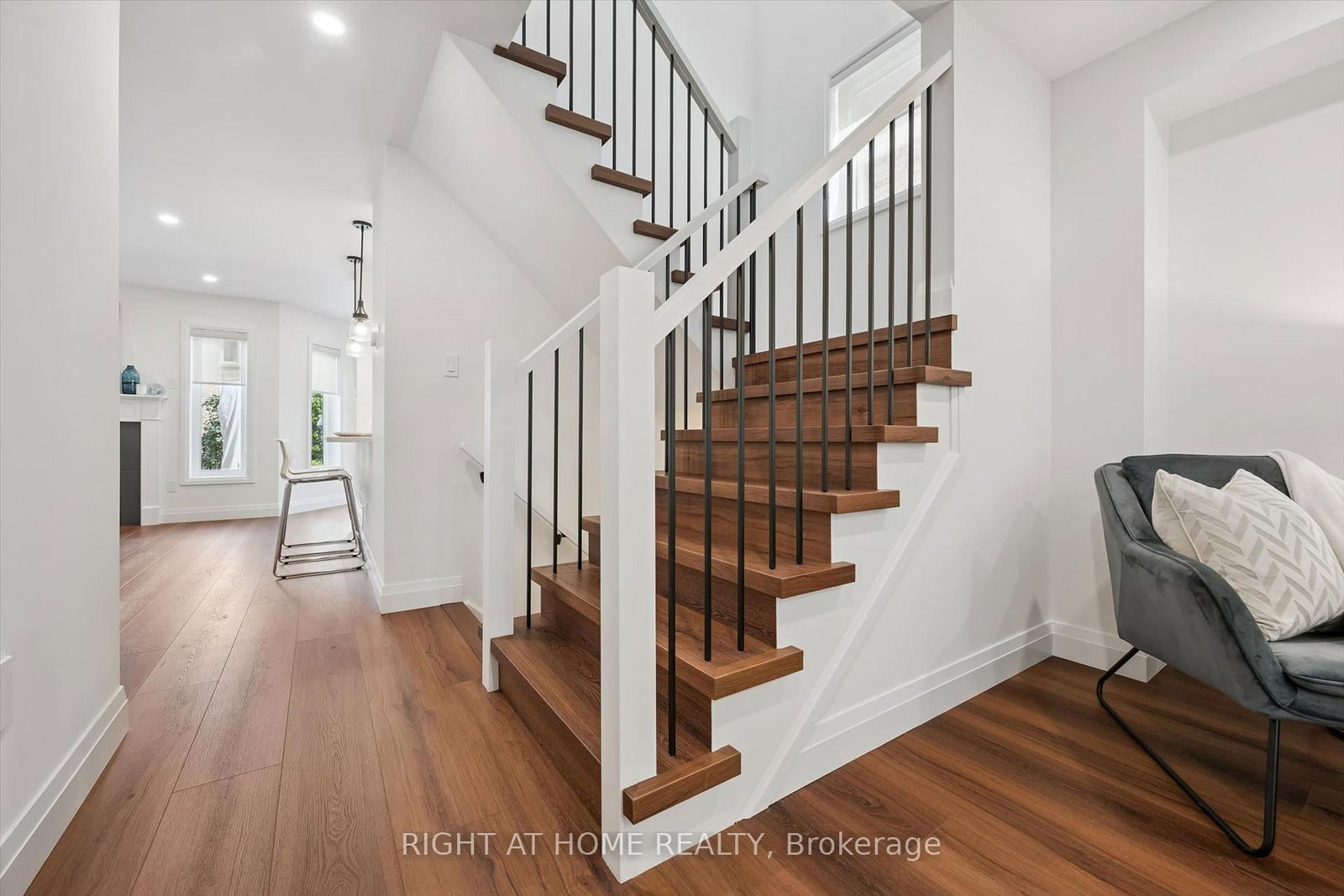2294 Seton Crescent • Burlington, ON photo 20