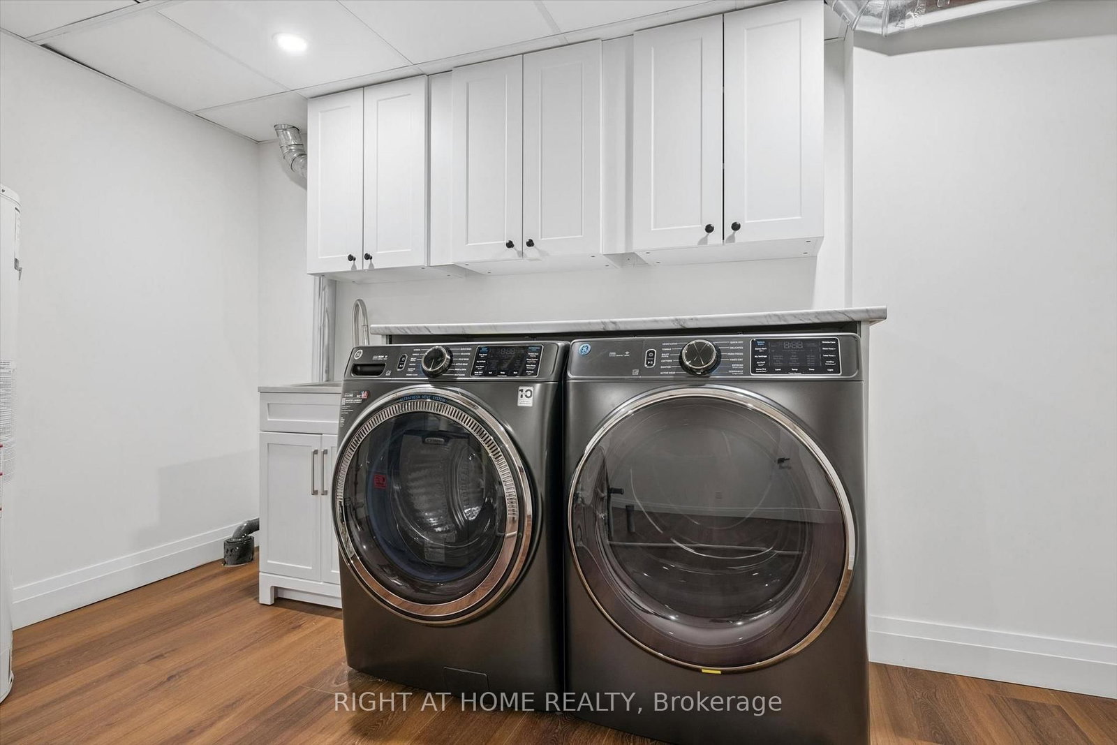 2294 Seton Crescent • Burlington, ON photo 39