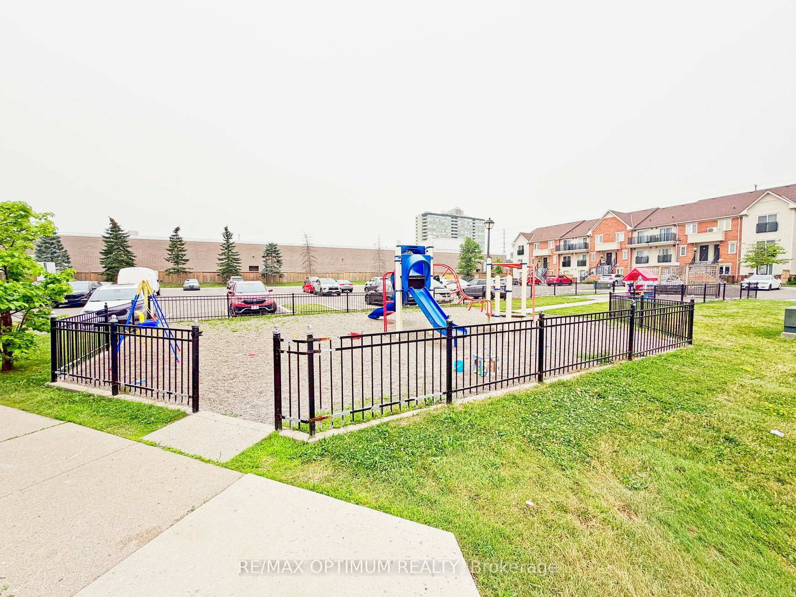 4620 Guildwood Way • #17 • Mississauga, ON photo 32