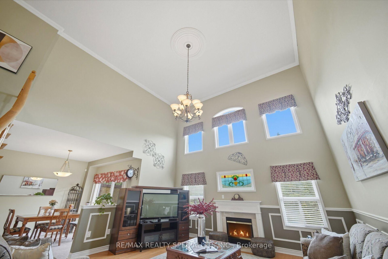 25 Dovergreen Drive • Brampton, ON photo 13