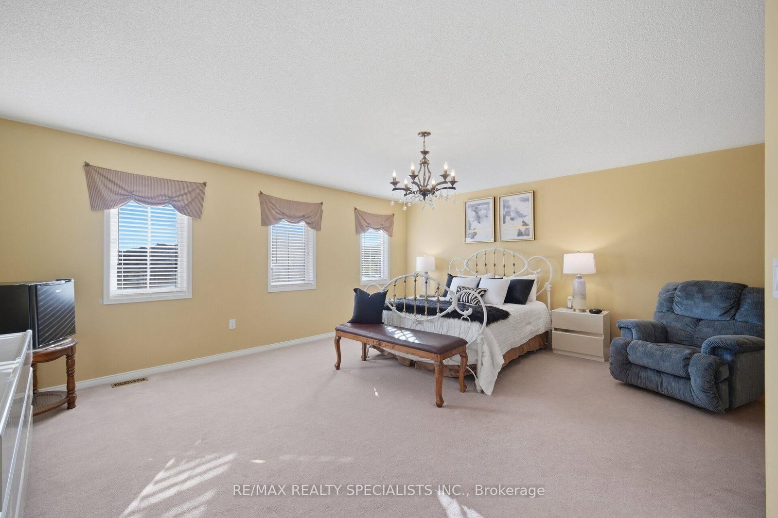 25 Dovergreen Drive • Brampton, ON photo 25