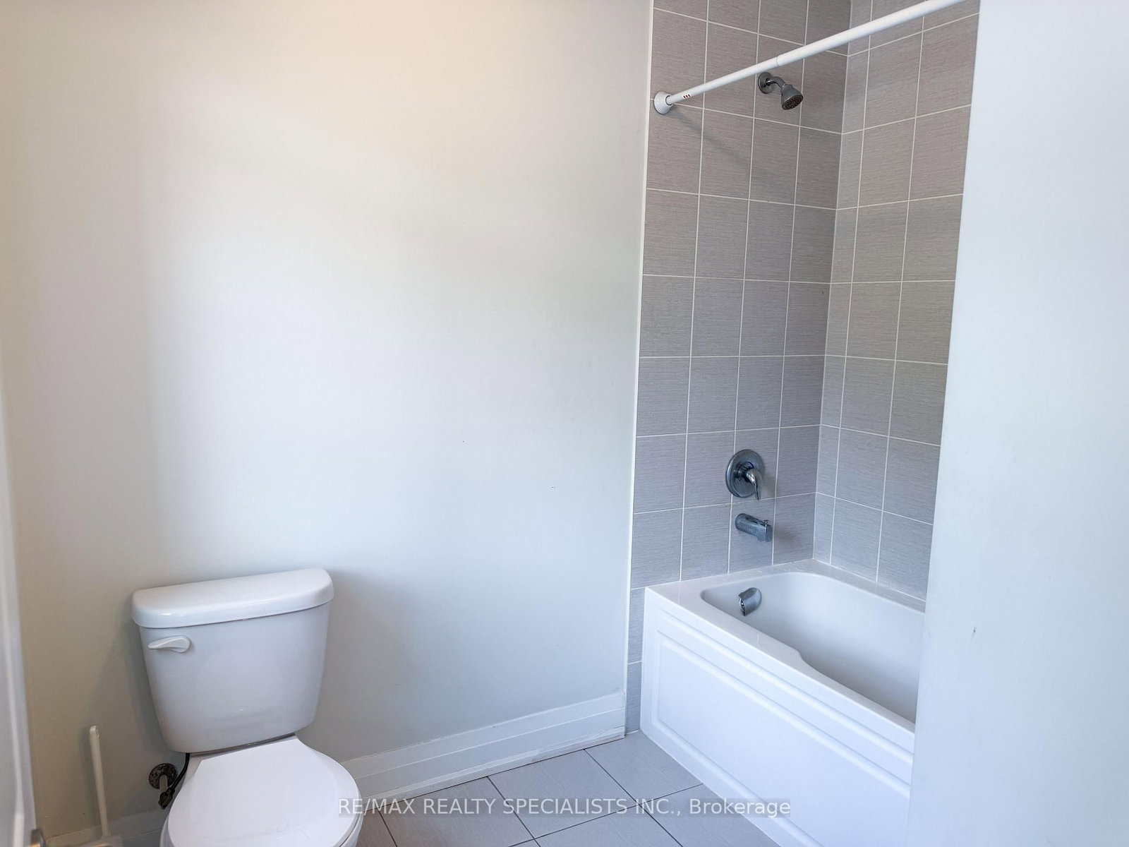 380 Rivermont Road • Brampton, ON photo 14