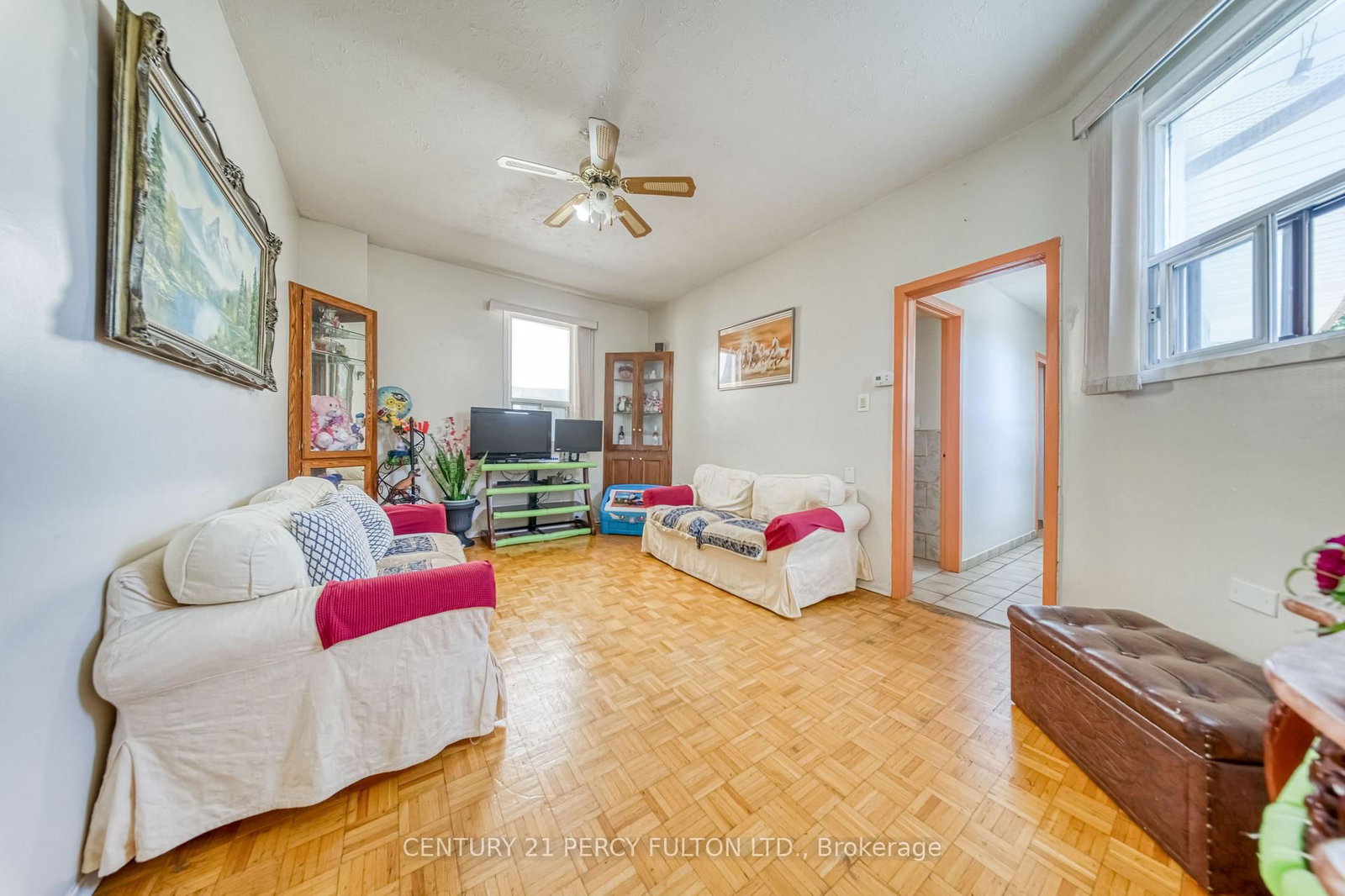15 Haverson Boulevard • Toronto, ON photo 6