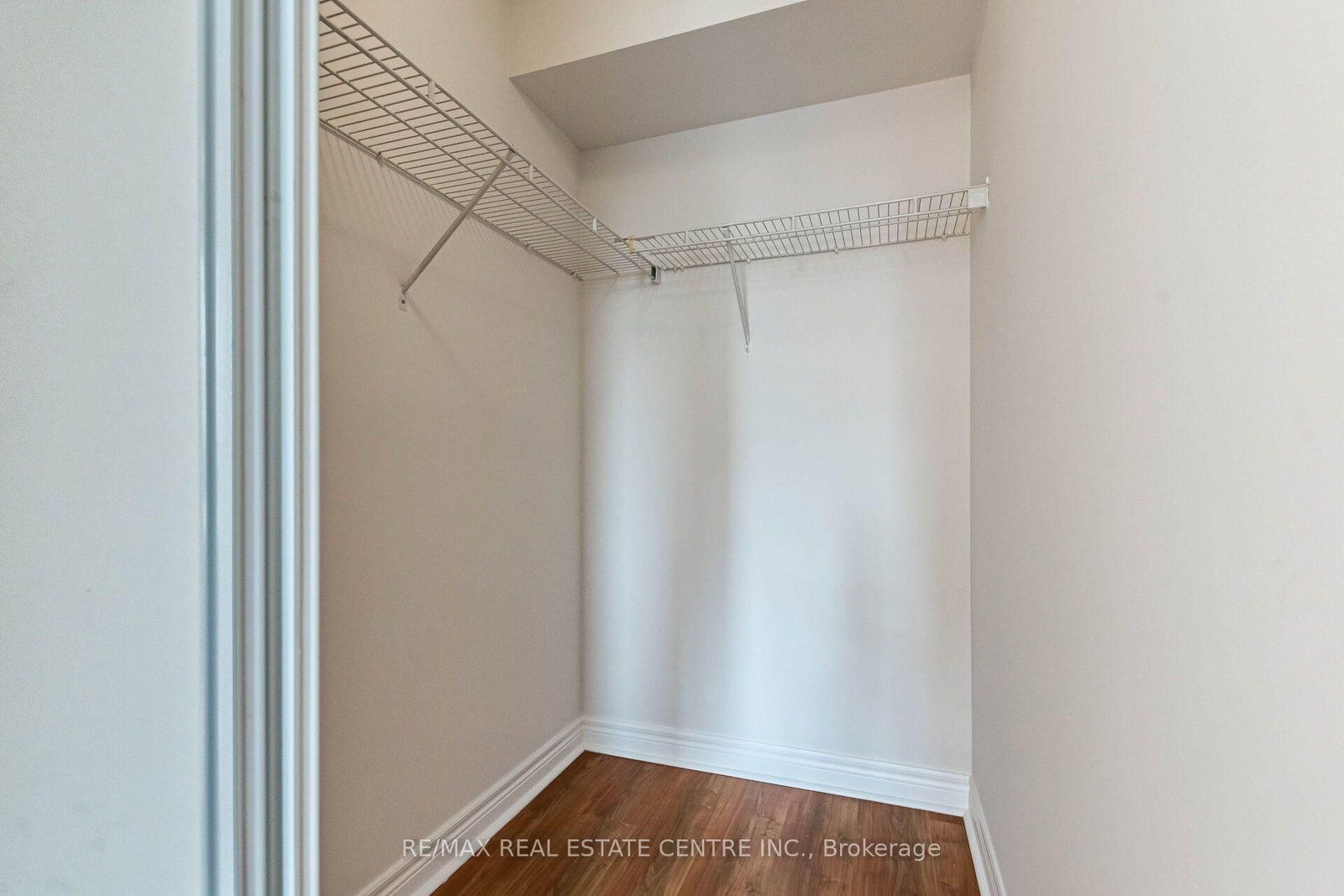 310 Burnhamthorpe Road W • #1701 • Mississauga, ON photo 16