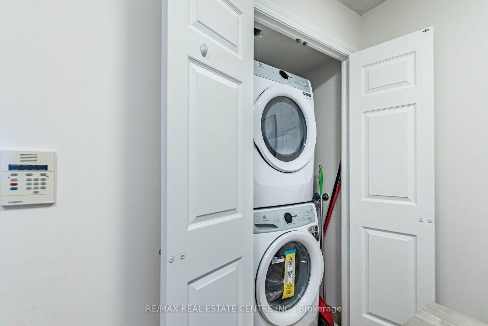 310 Burnhamthorpe Road W • #1701 • Mississauga, ON photo 20