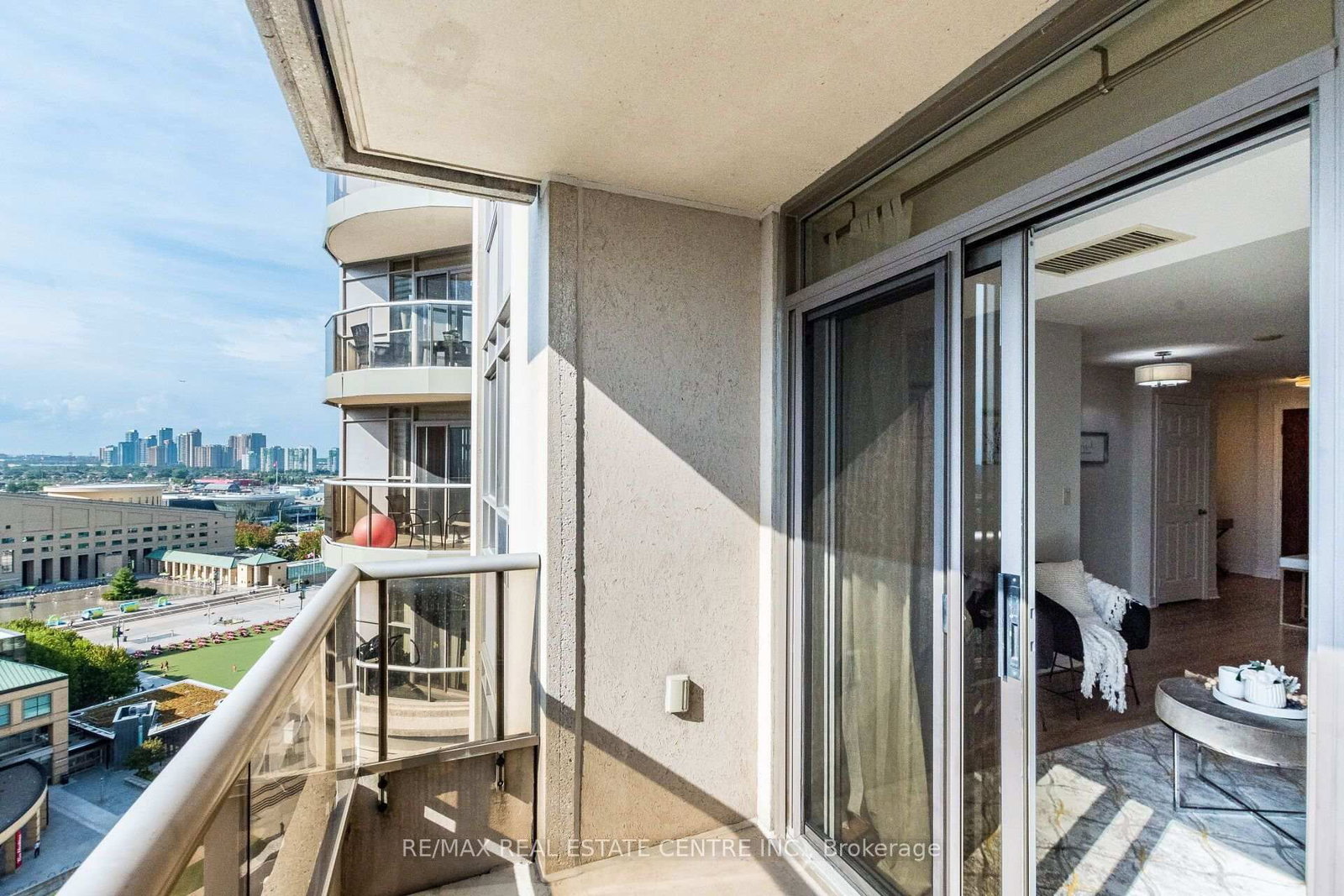 310 Burnhamthorpe Road W • #1701 • Mississauga, ON photo 21