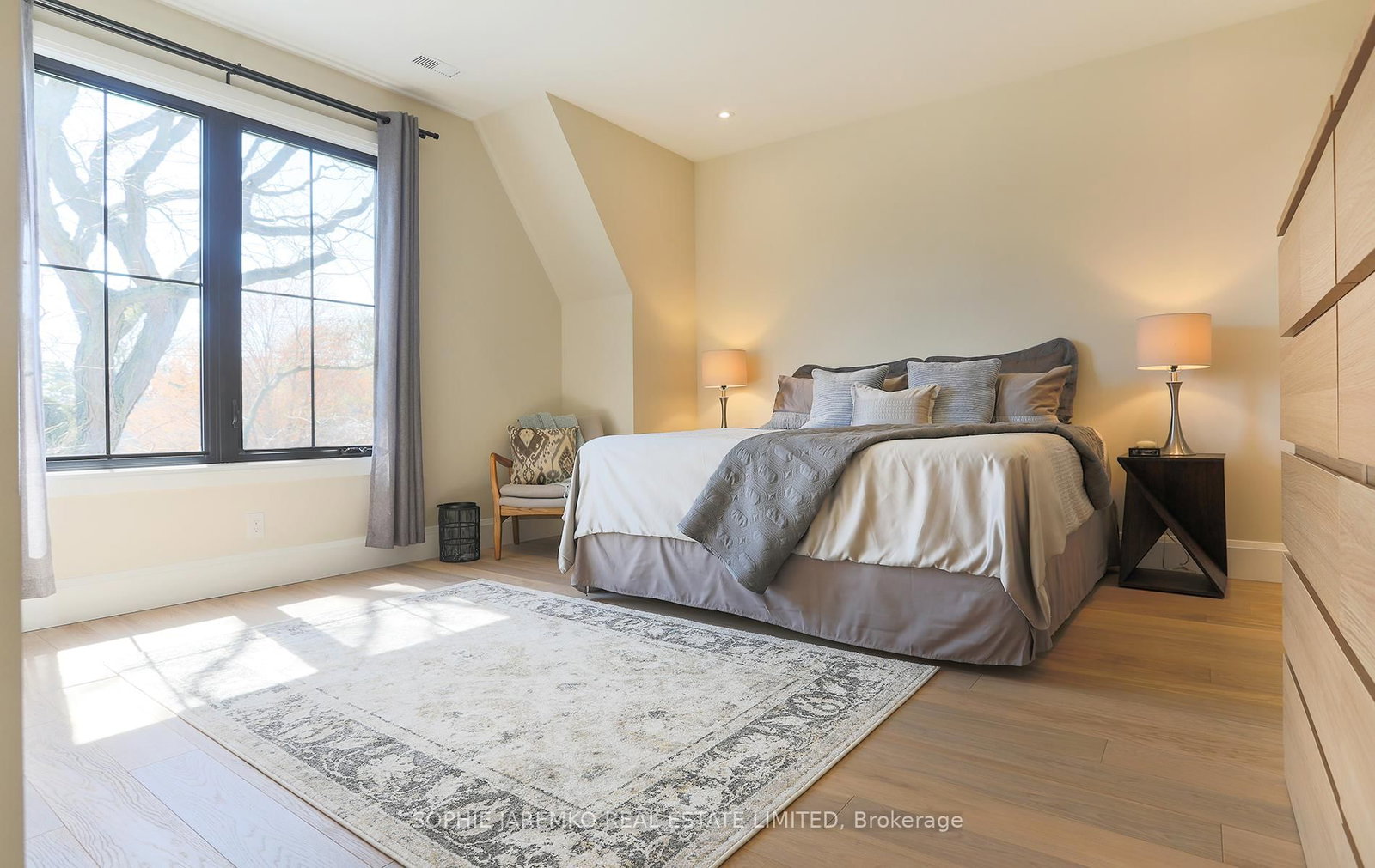 939 Melton Drive • Mississauga, ON photo 32