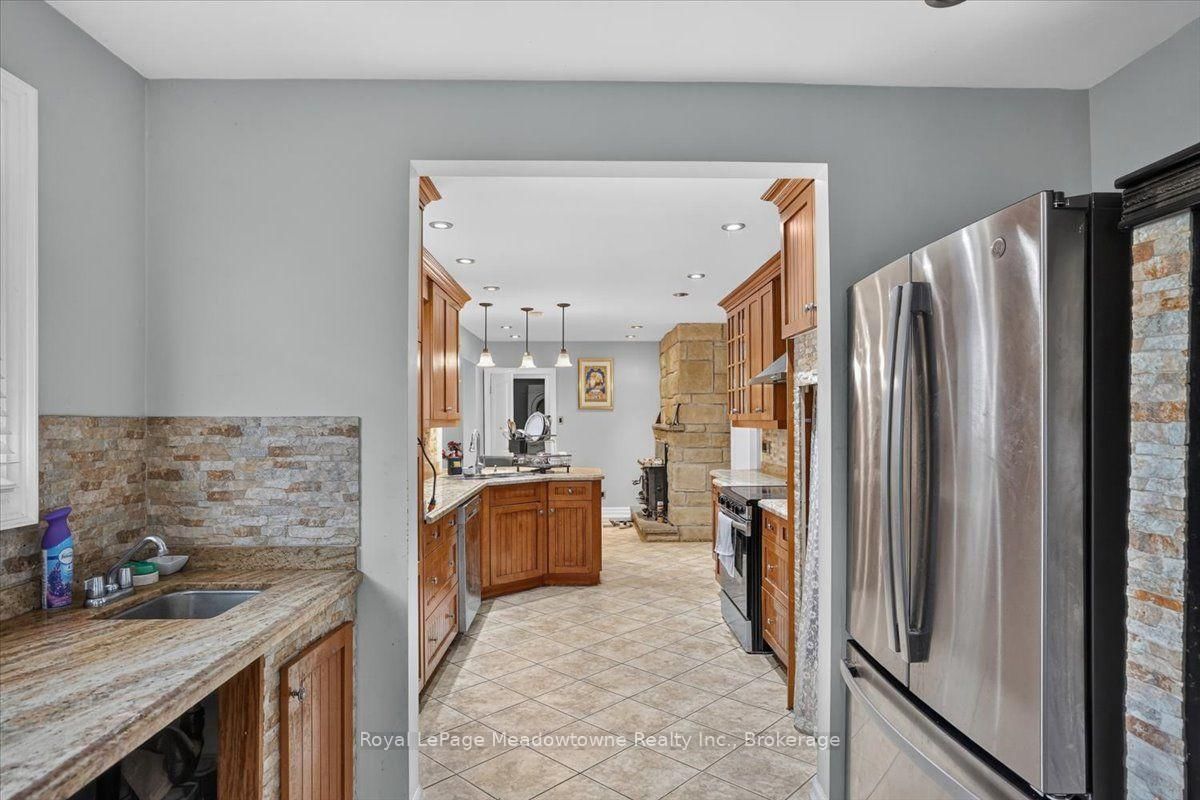 8159 Eighth Line • Halton Hills, ON photo 12