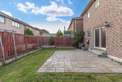 54 Ferncroft Brampton,ON L7A 3C8 — Photo 49