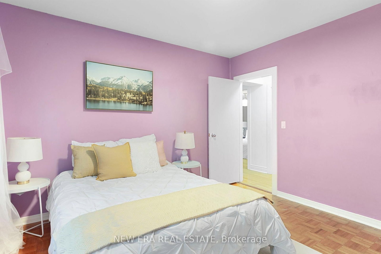 4246 Bloor Street W • Toronto, ON photo 16