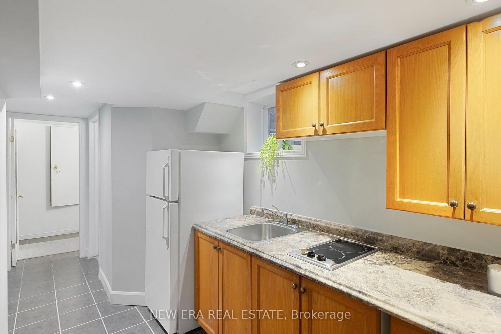 4246 Bloor Street W • Toronto, ON photo 32