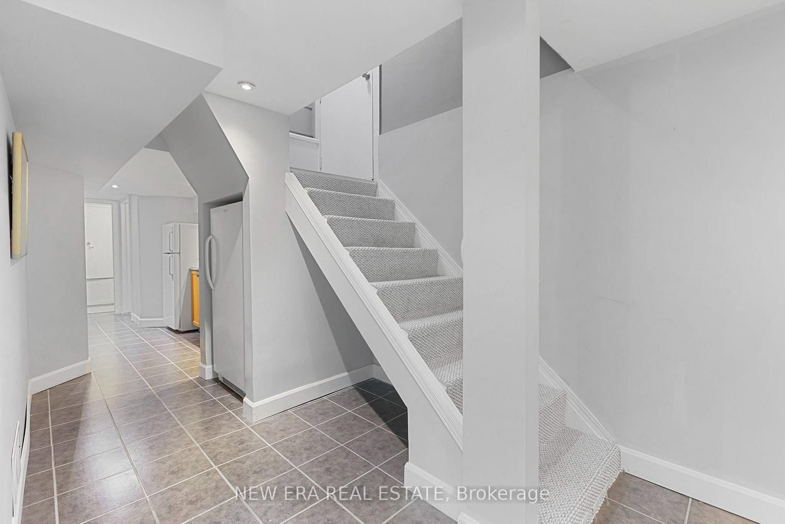 4246 Bloor Street W • Toronto, ON photo 34