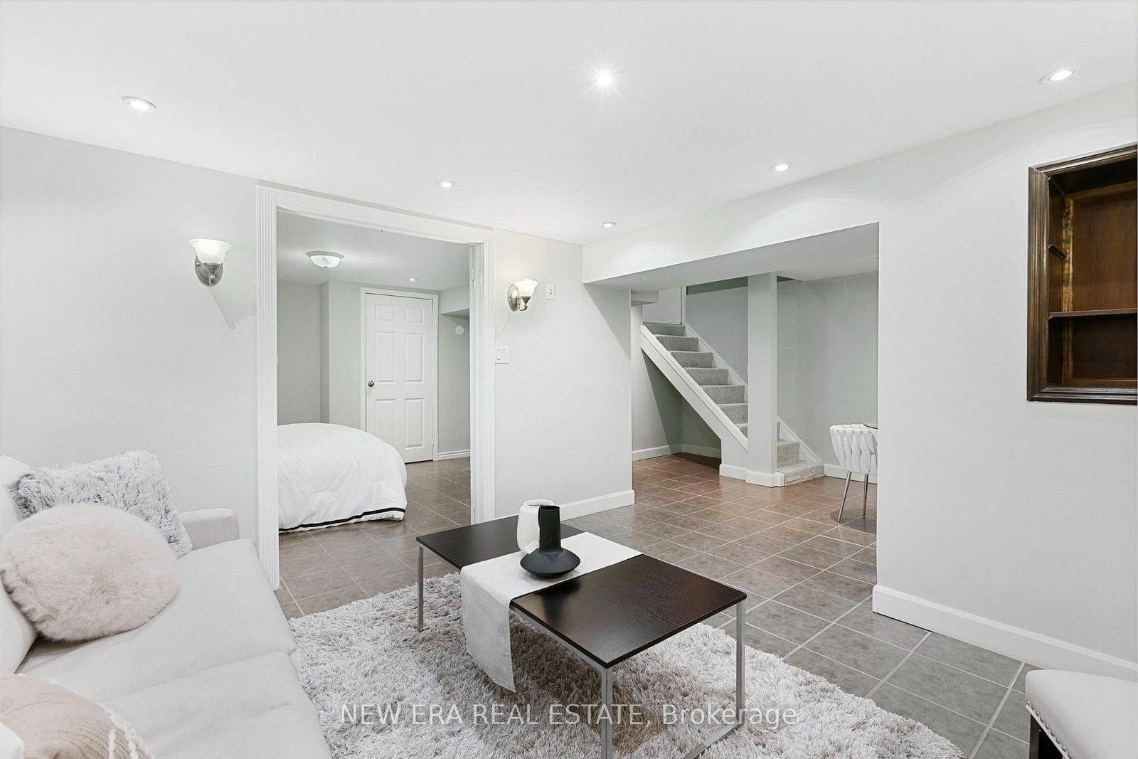 4246 Bloor Street W • Toronto, ON photo 36